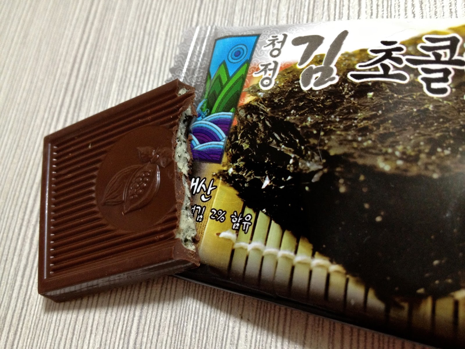 VIAJE DE LUNA. Nori chocolate from South Korea ♥