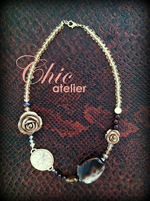 Collar rosas toffee Tendencias en collares de moda