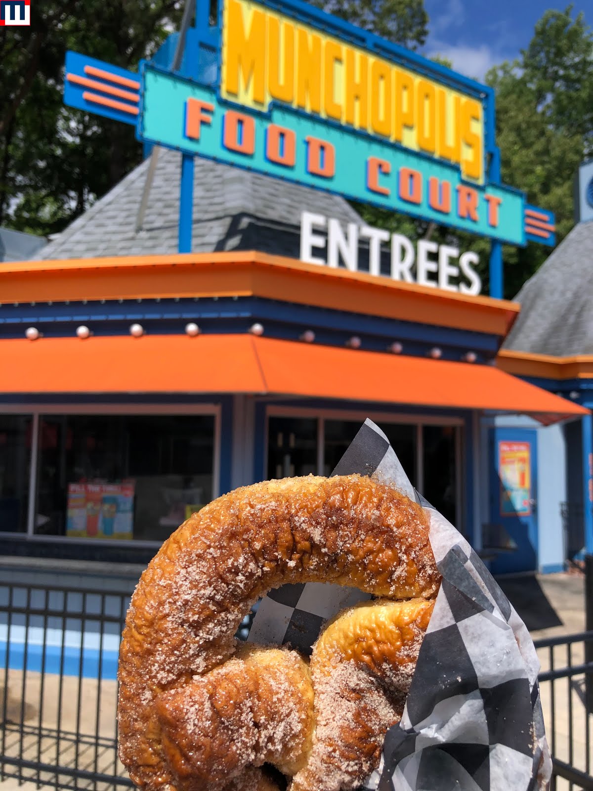 MidwestInfoGuide Season Dining Pass 2020 (Six Flags)