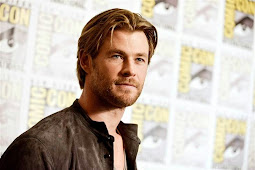 Chris Hemsworth "Sexiest Man" Alive (photo)