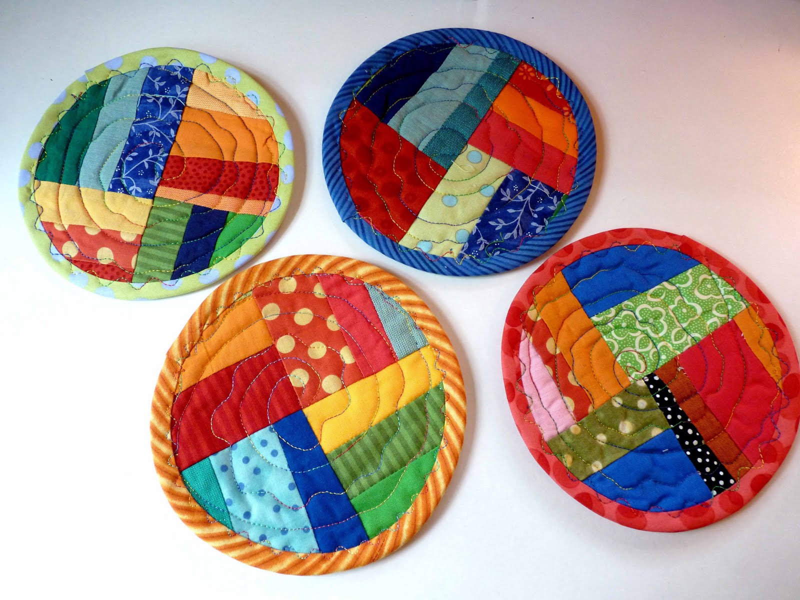 Jerisew(s) Round Mugs, Round Coasters