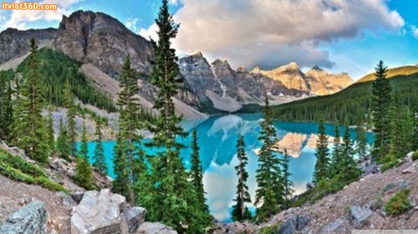 Moraine Lake, Canada