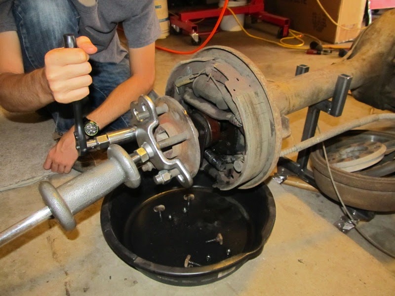 Rear Axle cleaning, painting, and reassembly