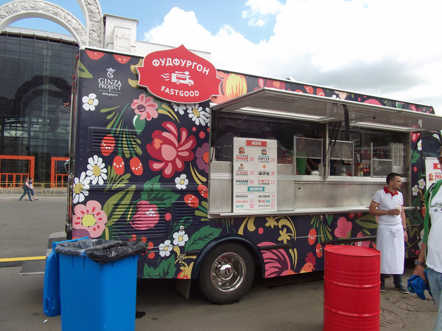 Spotted...cars in Moscow Food Trucks