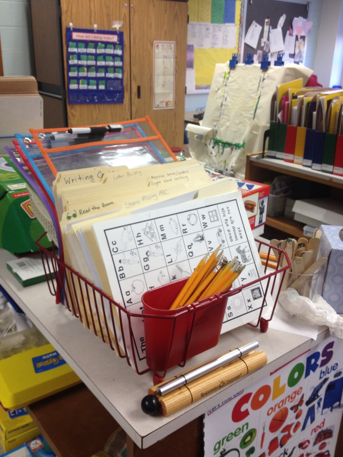 Kindergarten Is Crazy (Fun) Getting Organized for Literacy Centers!