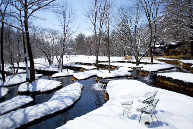 Take a Look by Dinda Puspitasari: Dreaming of Winter Holiday in Japan