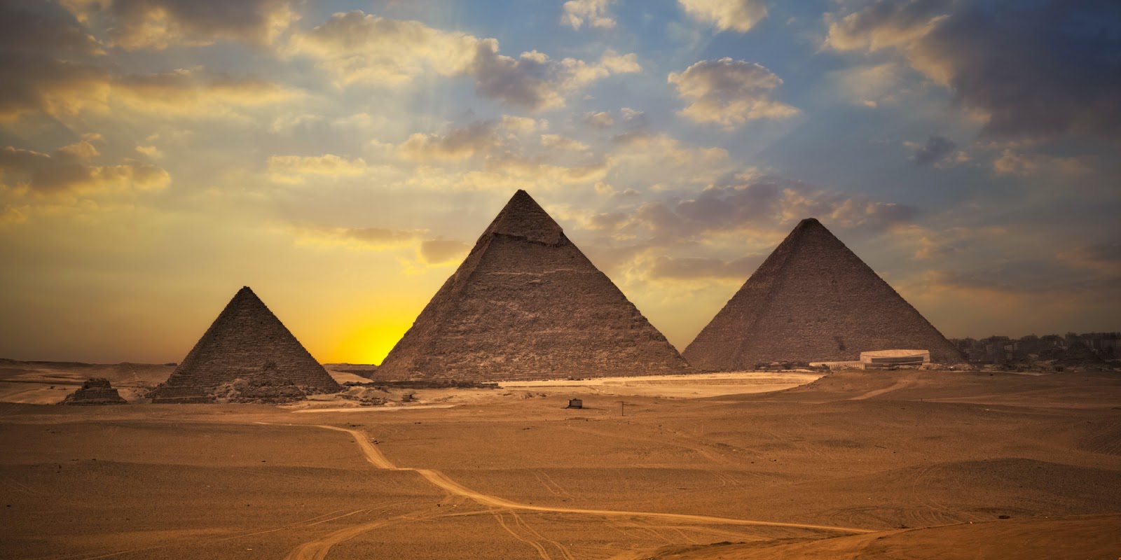 Traveleze 5 Most Magnificent Monuments Of The World