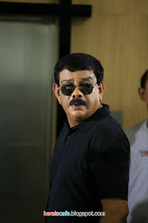 Movie stills Of Malayalam move Kalimannu,Kalimannu movie photos,Kalimannu movie stills Starring Biju Menon,Swetha Menon latest Images,Malayalam Movie Kalimannu New photos Malayalam Movie Kalimannu Movie Gallery