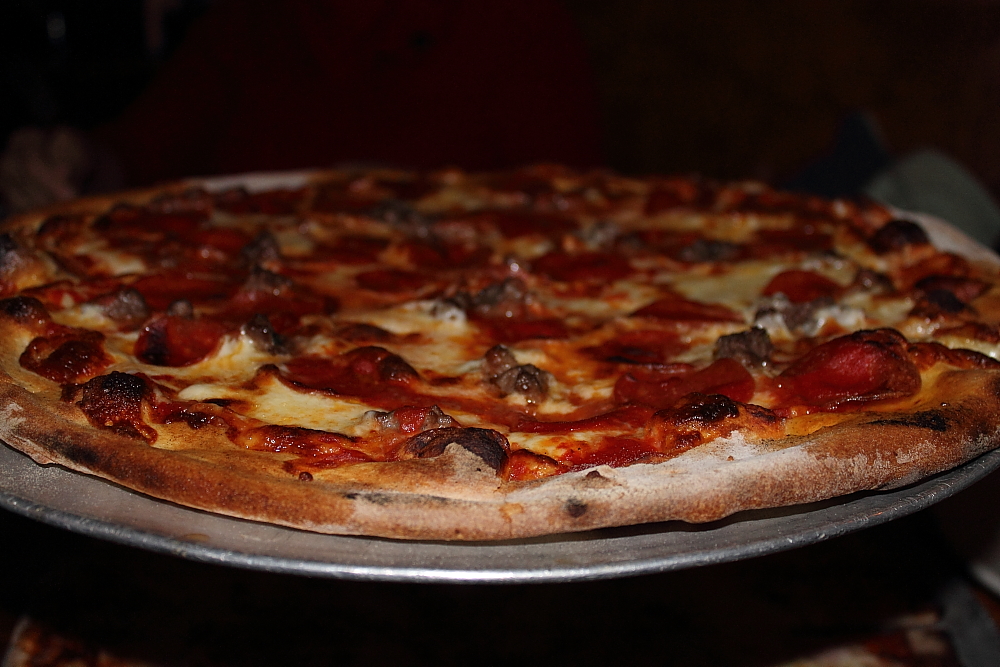 FoodTweet: John's Pizzeria at Times Square