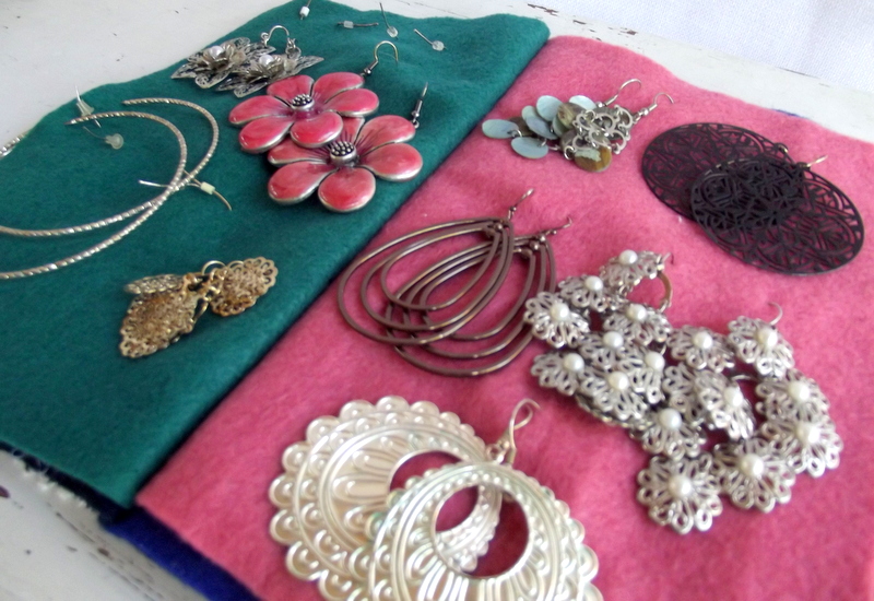 Morning by Morning Productions Travel Earring Book Tutorial