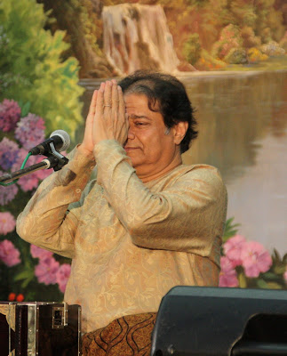 Rath Yatra and Anup Jalota Concert at Radha Madhav Dham, the ashram of Kripaluji Maharaj