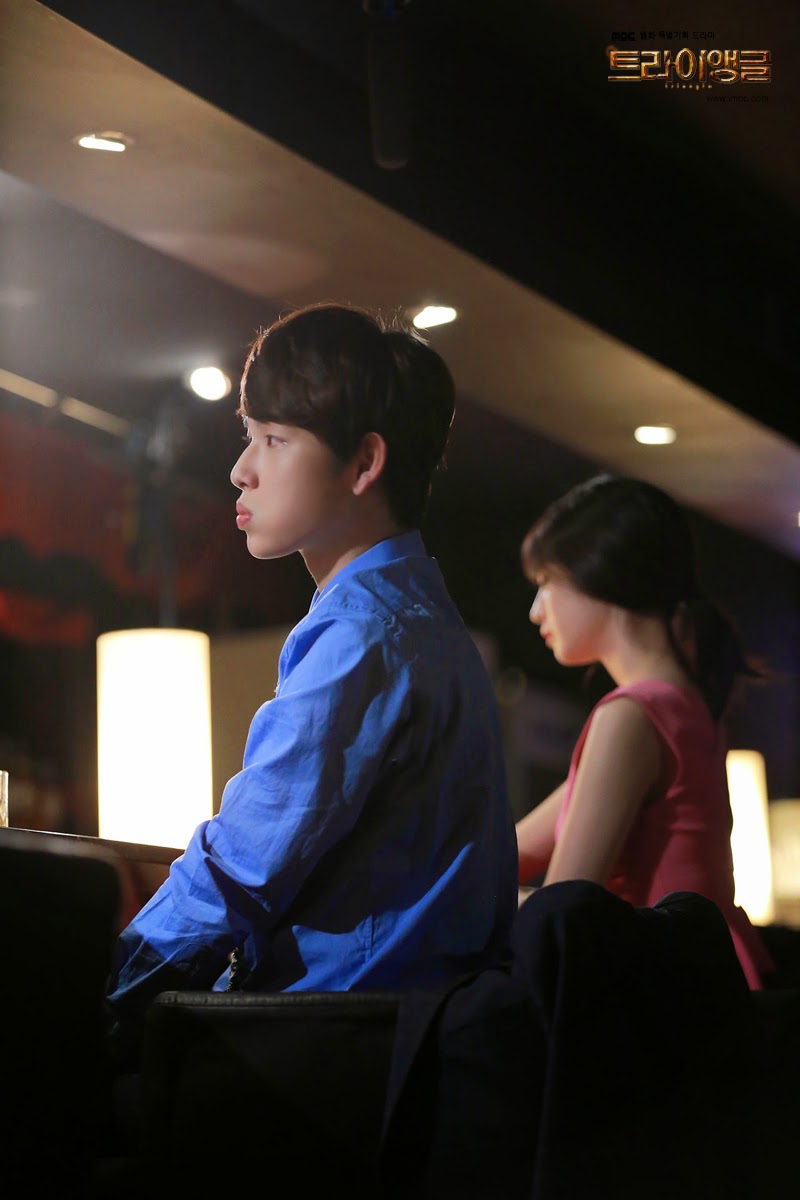 [PICS]Ji Yeon @ Official "Triangle" photo Jiyeon+triangle+episode+20+(2)