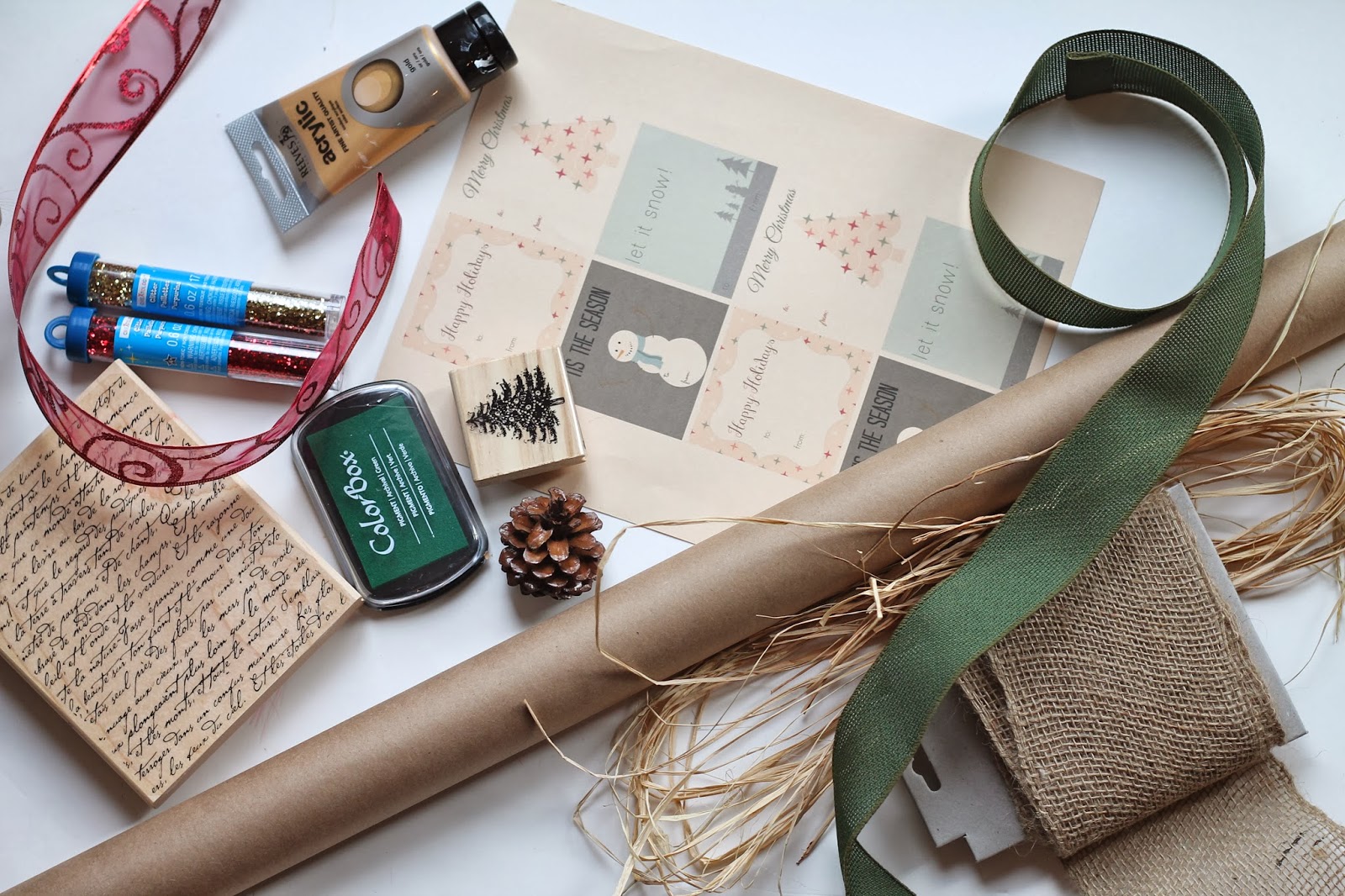 DIY Wrapping Paper and Gift Tag Printables