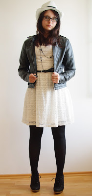 Outfit Lace Dress & Leather Jacket