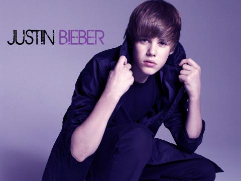 Justin Bieber Pictures 2011 on Justin Bieber 2011 Wallpaper Clickandseeworld Is All About Funny