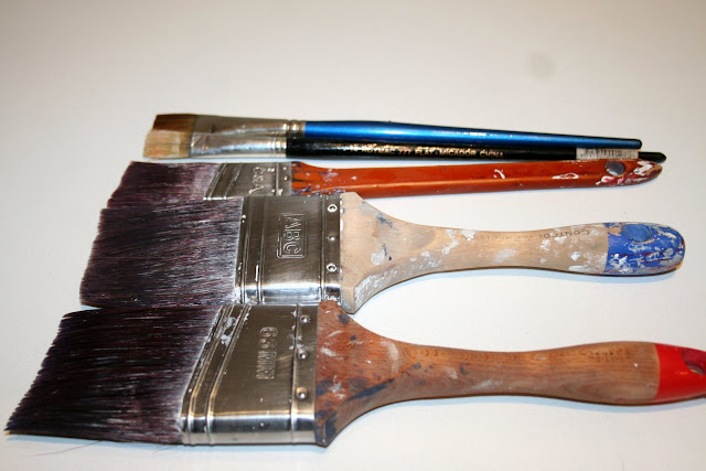 How to clean your paint brushes with Vingear. DIY tips from Lilyfield Life