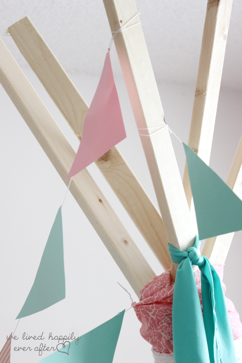 DIY Scrapbook Paper Flag Banner {55 Little Girl Playroom Project} We