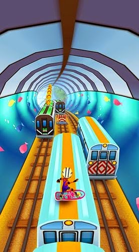 Berlari di atas gerbong dalam Game Subway Surfers World Tour Miami