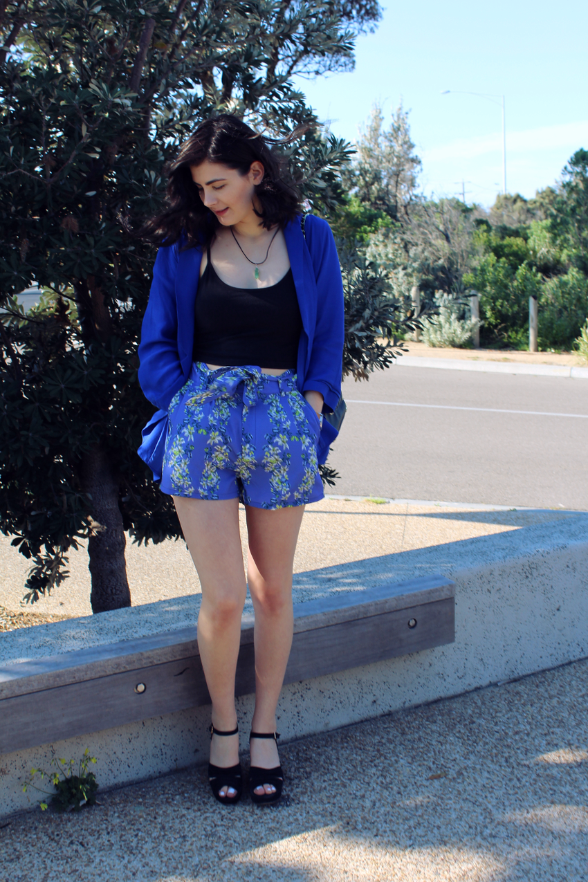 melbourne fashion bloggers, australian fashion bloggers, quirky circus, like a harte, likeaharte, ivana, ivana petrovic, mink pink, myer, blue bouquet shorts, glassons, glassons bloggers, bloggers in glassons, supre, asos, how to wear a blue blazer, how to wear florals, how to wear floral shorts,