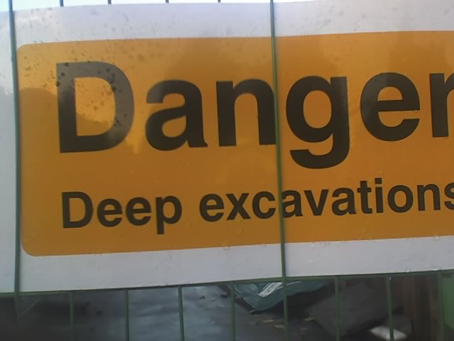 REMEMBER AGAIN! The DANGER: Crossrail digging deep in Whitechapel