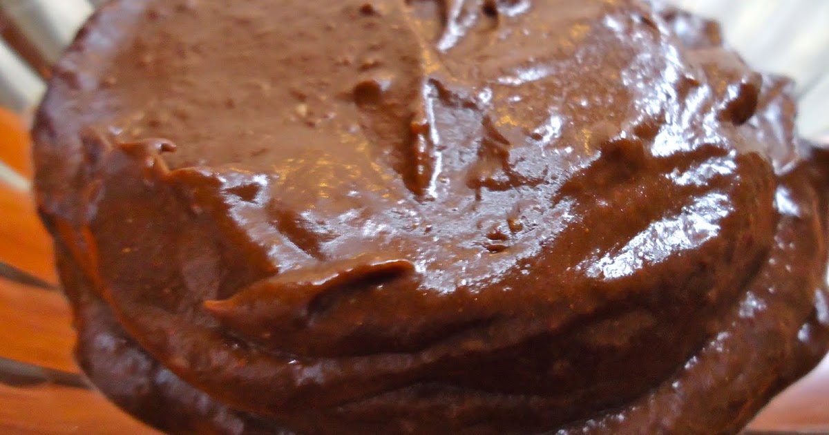 Get Skinny, Go Vegan. Raw Vegan Carob Pudding. "Avocado