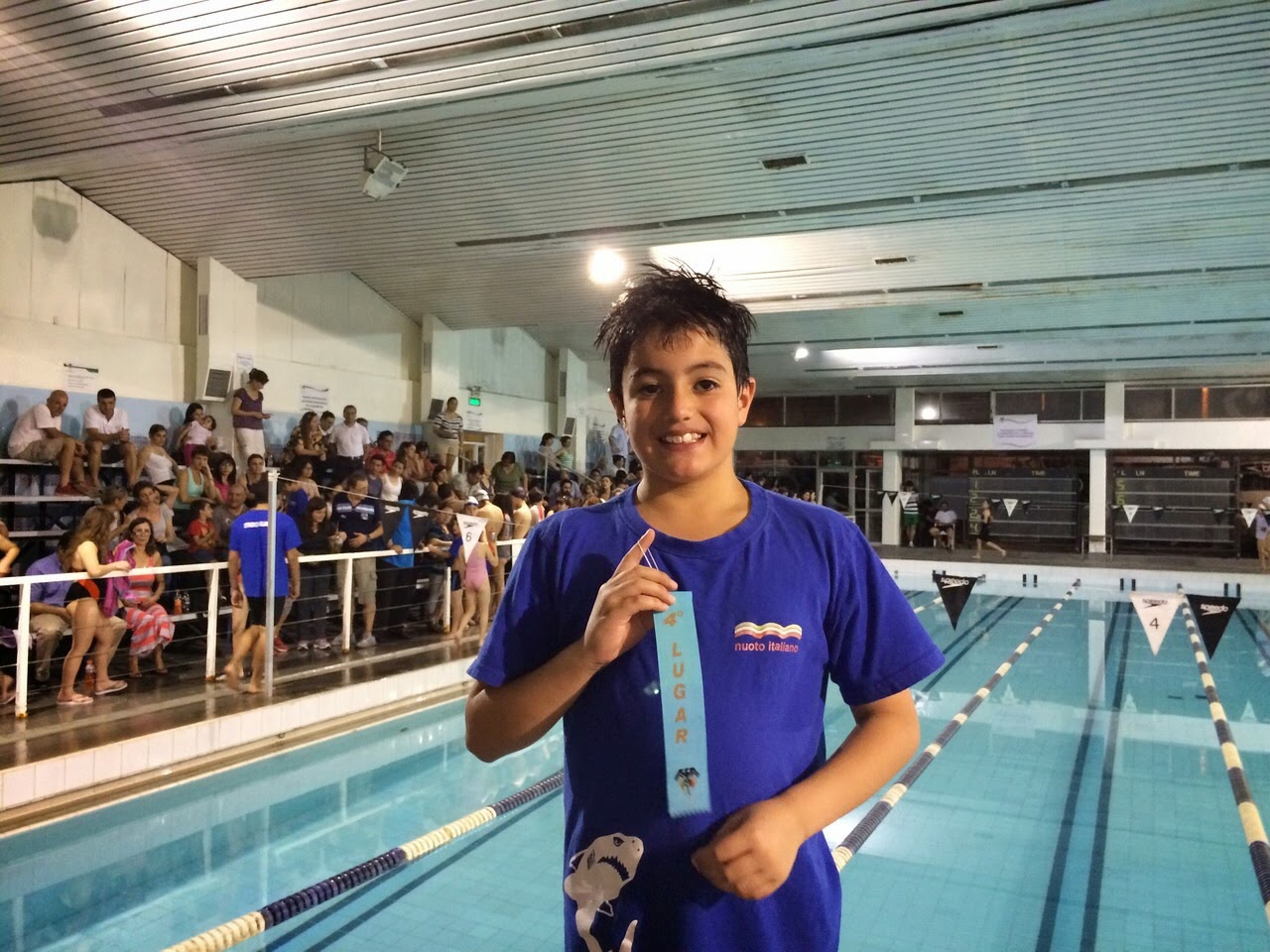 4° lugar en Campeonato Internacional de Natación