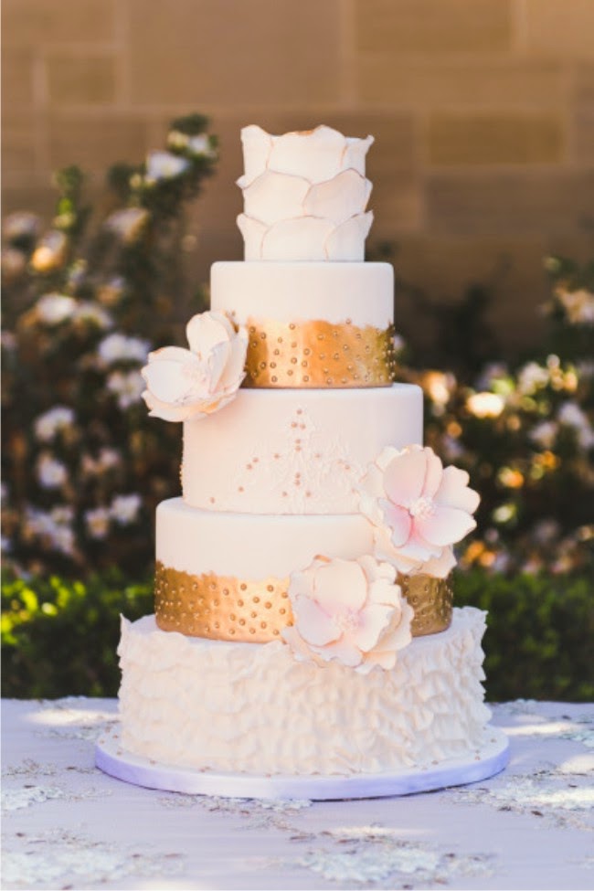 Casamento Rosa e Dourado decoração simples casamento, decoração casamento, casamento, casamentos, decoração de casamento, festa de casamento, festa casamento, festa casamento simples, decoração para casamento, vestido de casamento, vestidos de casamento, vestido casamento, vestida de noiva, festa de casamento chic, festa chic, casamento chic, casamento chic simples, casamento clean, casamento chic clean, fotos casamento, fotos de casamentos, casamento rosa, decoração rosa, decoração casamenro rosa, decoração casamento rosa chic, decoração casamento rosa e dourado, casamento rosa, casamento rosa e dourado, casamento cor de rosa, decoração de casamento rosa