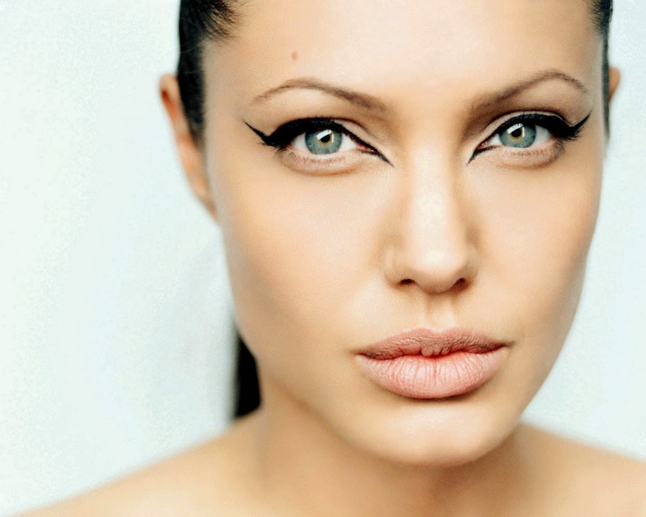 HD Wallpapers Blog: Angelina Jolie HD Wallpaper,Images,Pics