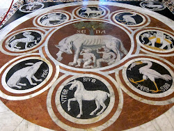Pavement de marbre du Duomo