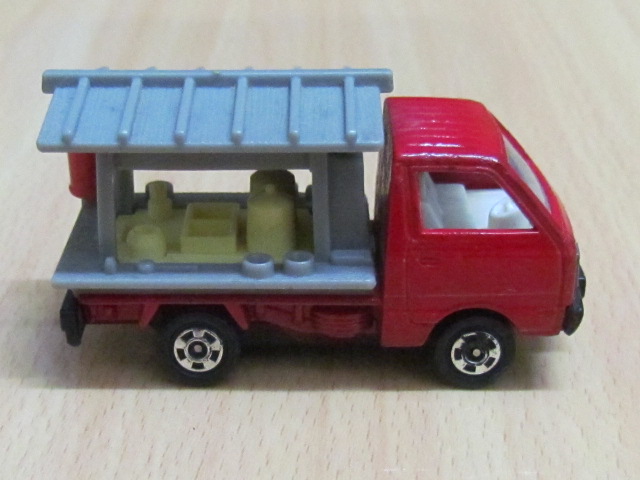 diecast suzuki carry