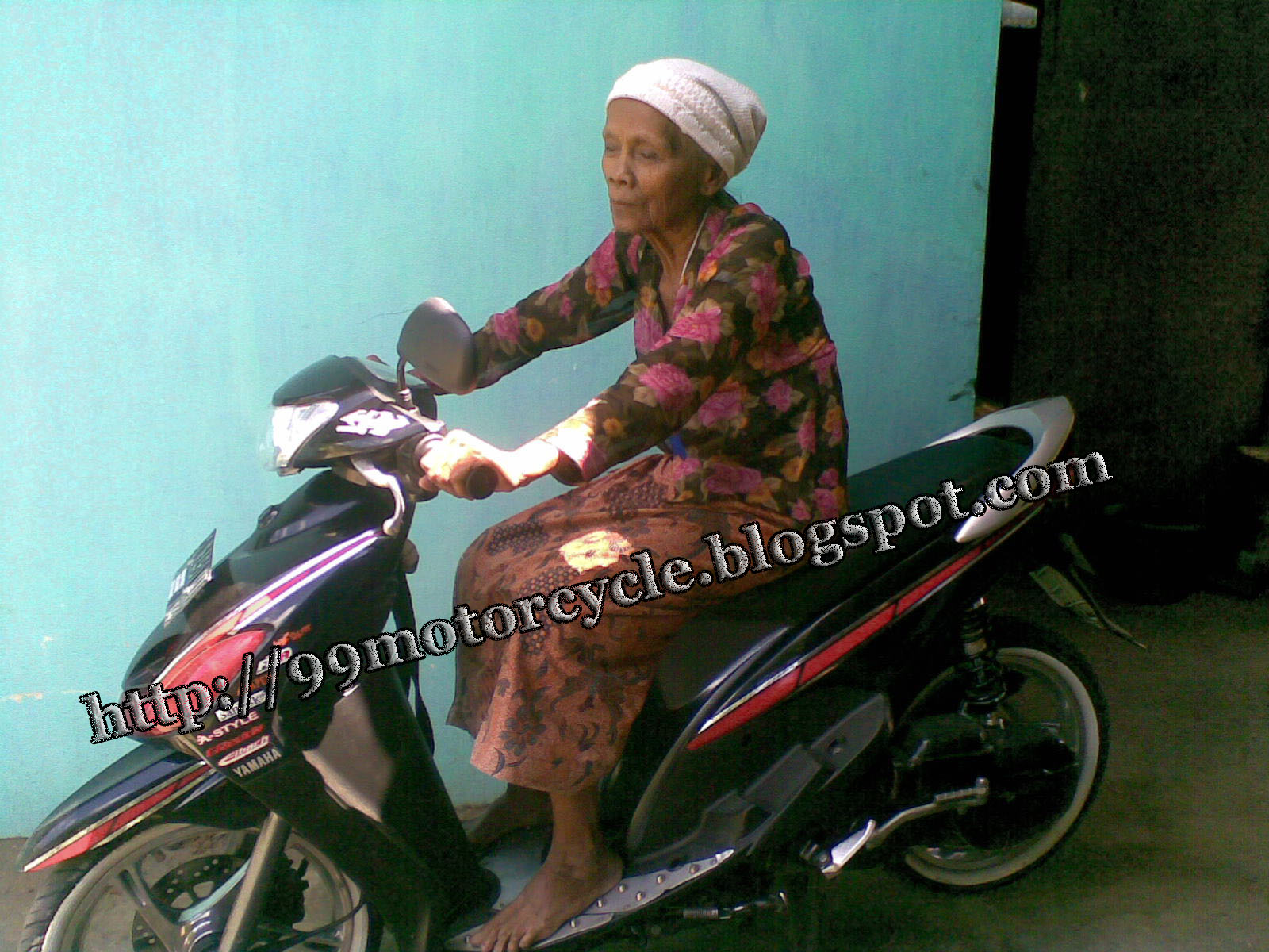 Gambar Modifikasi Motor Yamaha R1 Gambar Modifikasi Motor Yamaha R1