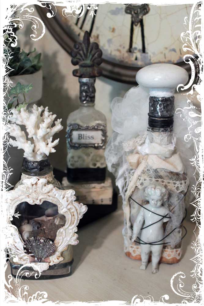 http://4.bp.blogspot.com/-o4x41Hom63U/Tm411GI3qLI/AAAAAAAAEa4/M1ZX9r4CWgk/s1600/Bottles2.jpg