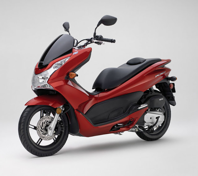 Honda PCX150 in India !! Ay Jay "AutosBlog"