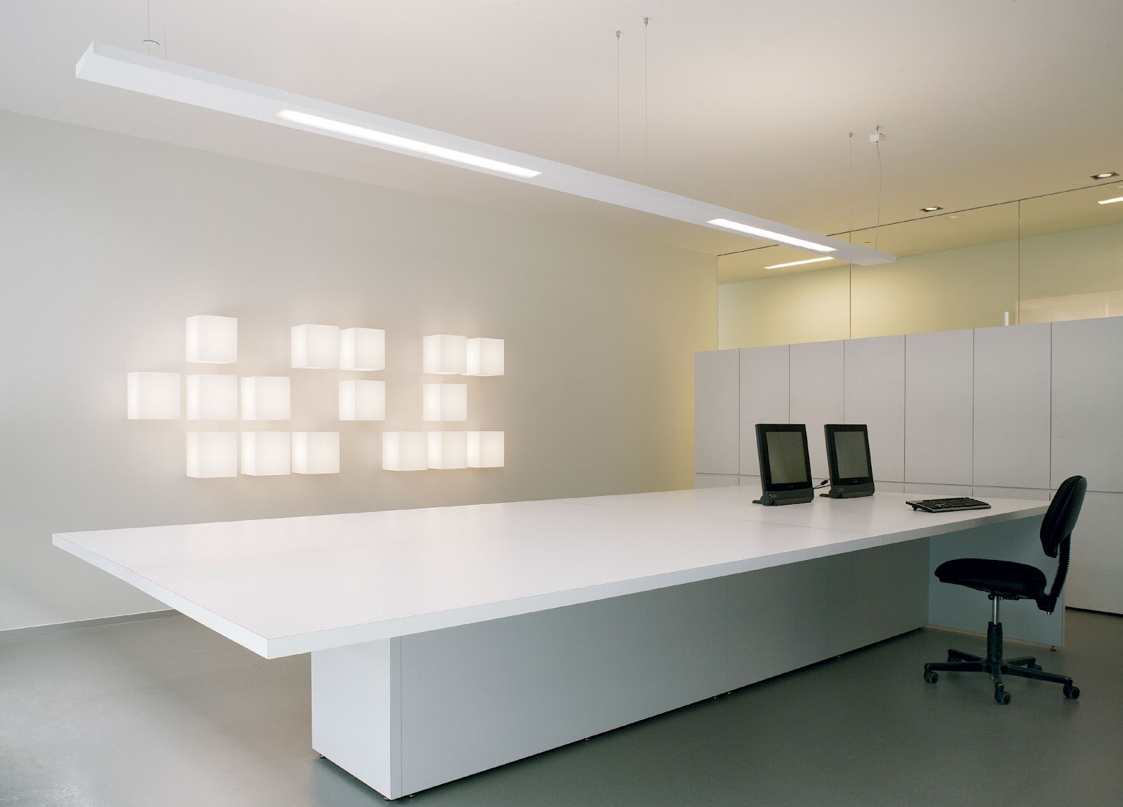 Delta Light Latin America Iluminación para OFICINAS