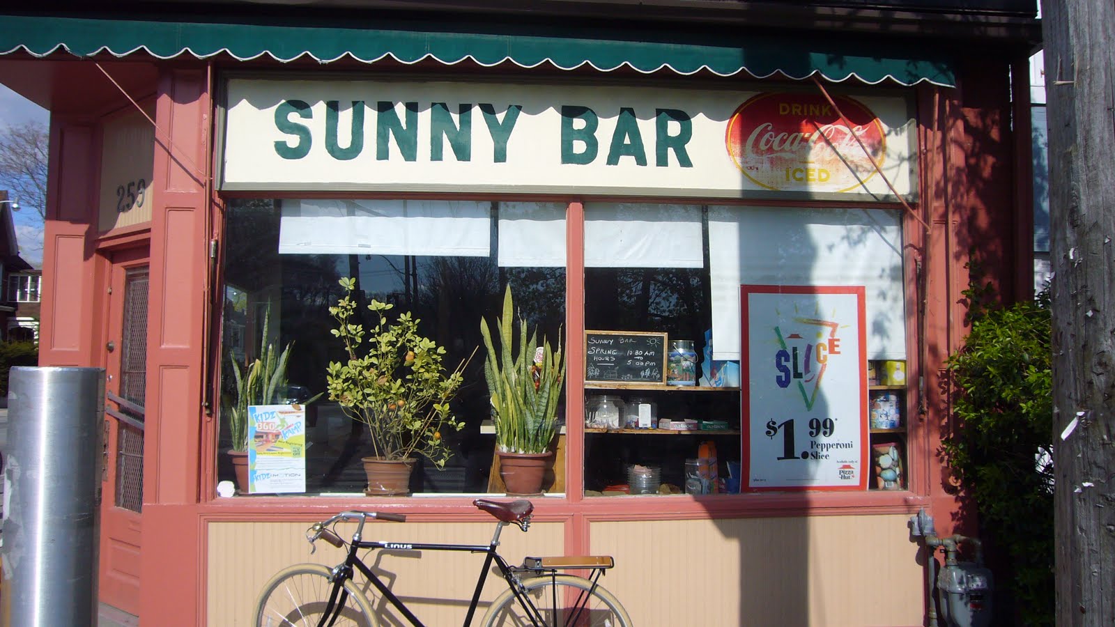 lost toronto Sunny Bar on
