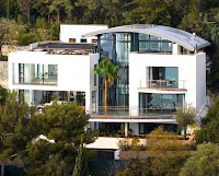 Cap Ferrat Luxury Villa Design at Peninsula Shoreline Cap Ferrat Luxury Villa Design at Peninsula Shoreline