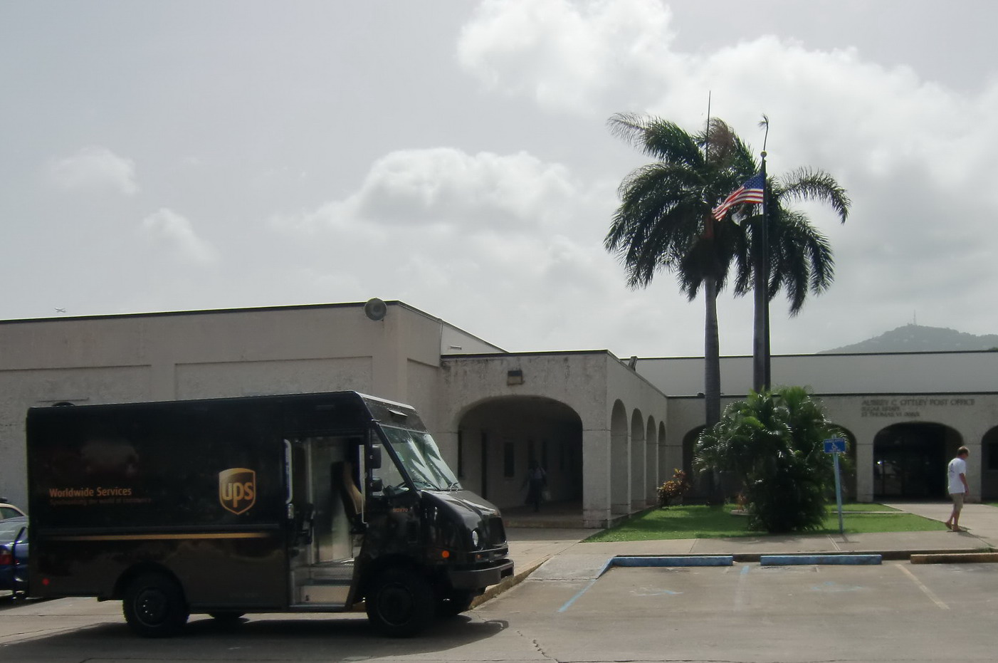 Relocating to St. Thomas, U.S. Virgin Islands Means Moving Your Belongings