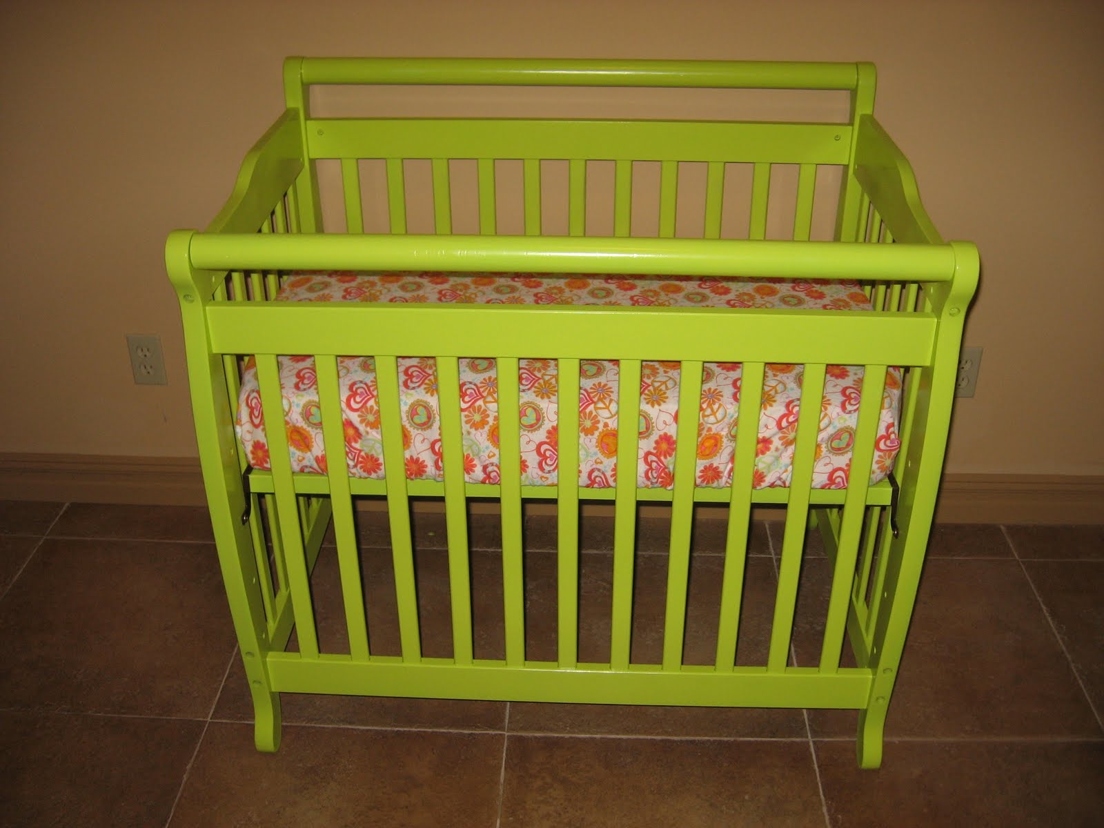 My life, in snippets Mini Crib Sheet Tutorial