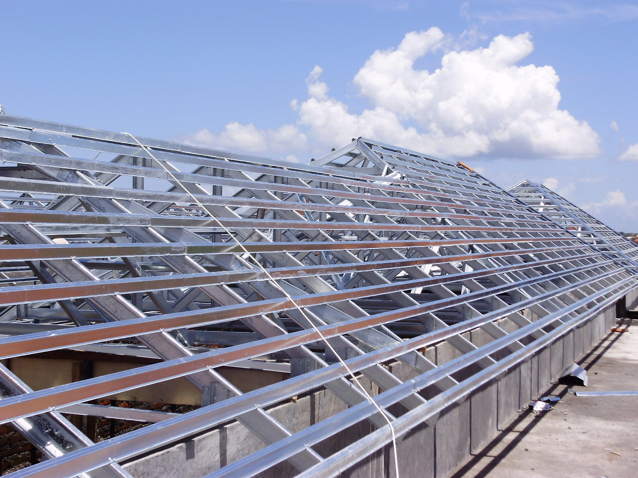 Kontruksi baja ringan PRYDA &quot;PRINUMA&quot; Fabricator Bali