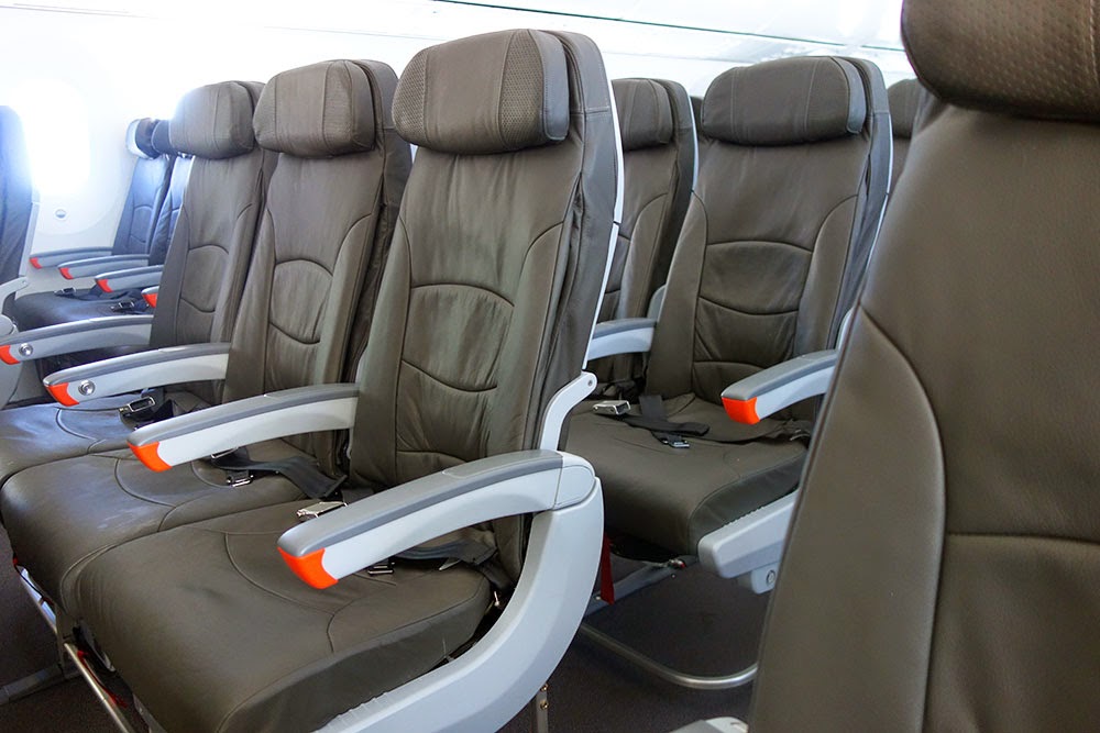 Jetstar's 787 Dreamliner. Fly with Dinh.
