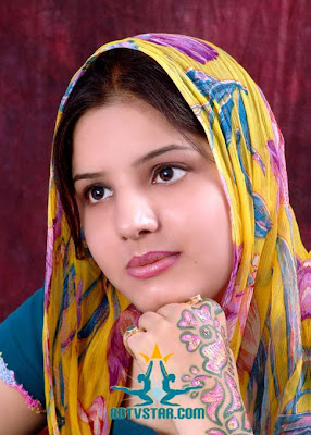 cute unknown girls