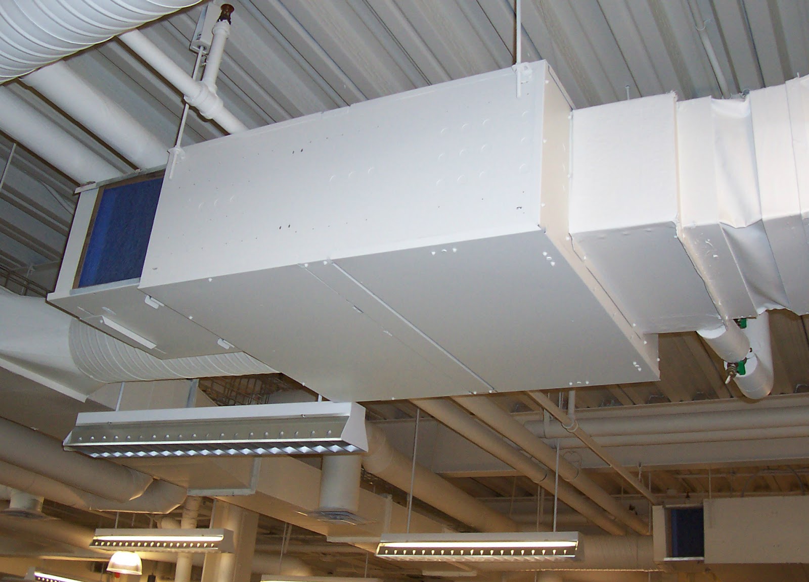 Titus Engineering Corner Liner Specifications and Standards