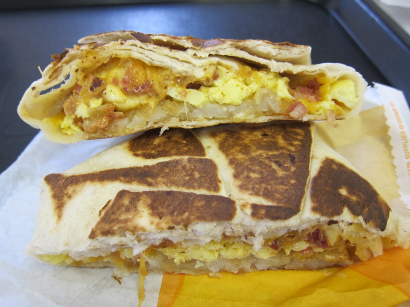 Review: Taco Bell - A.M. Crunchwrap | Brand Eating