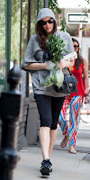 Liv Tyler spotted getting groceries at a store in New York