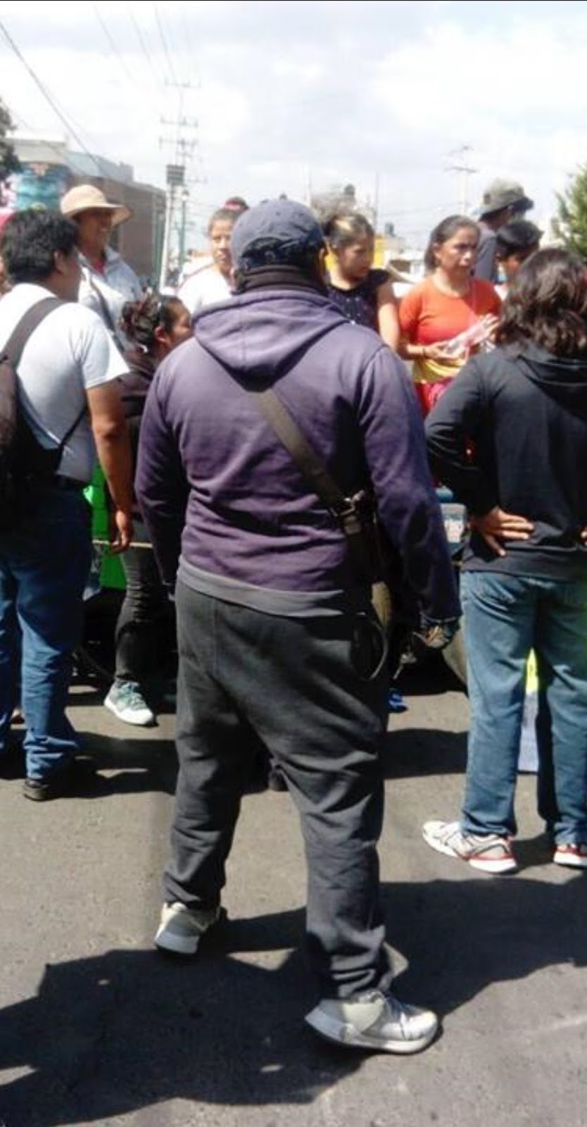 Protestan en Tláhuac por joven desaparecido y maltrato en Fiscalía