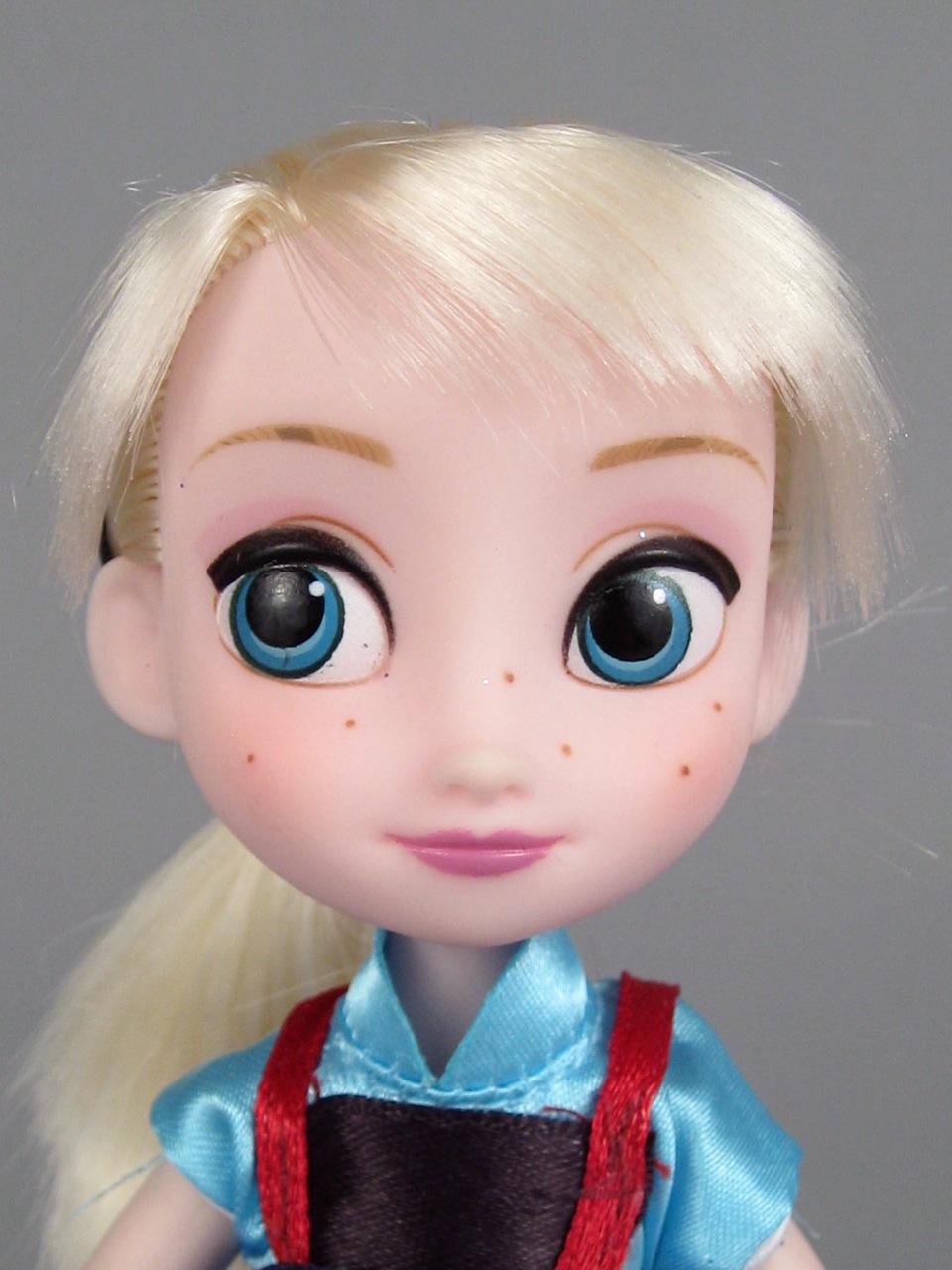 The Animators' Mini Elsa Playset from The Disney Store The Toy Box