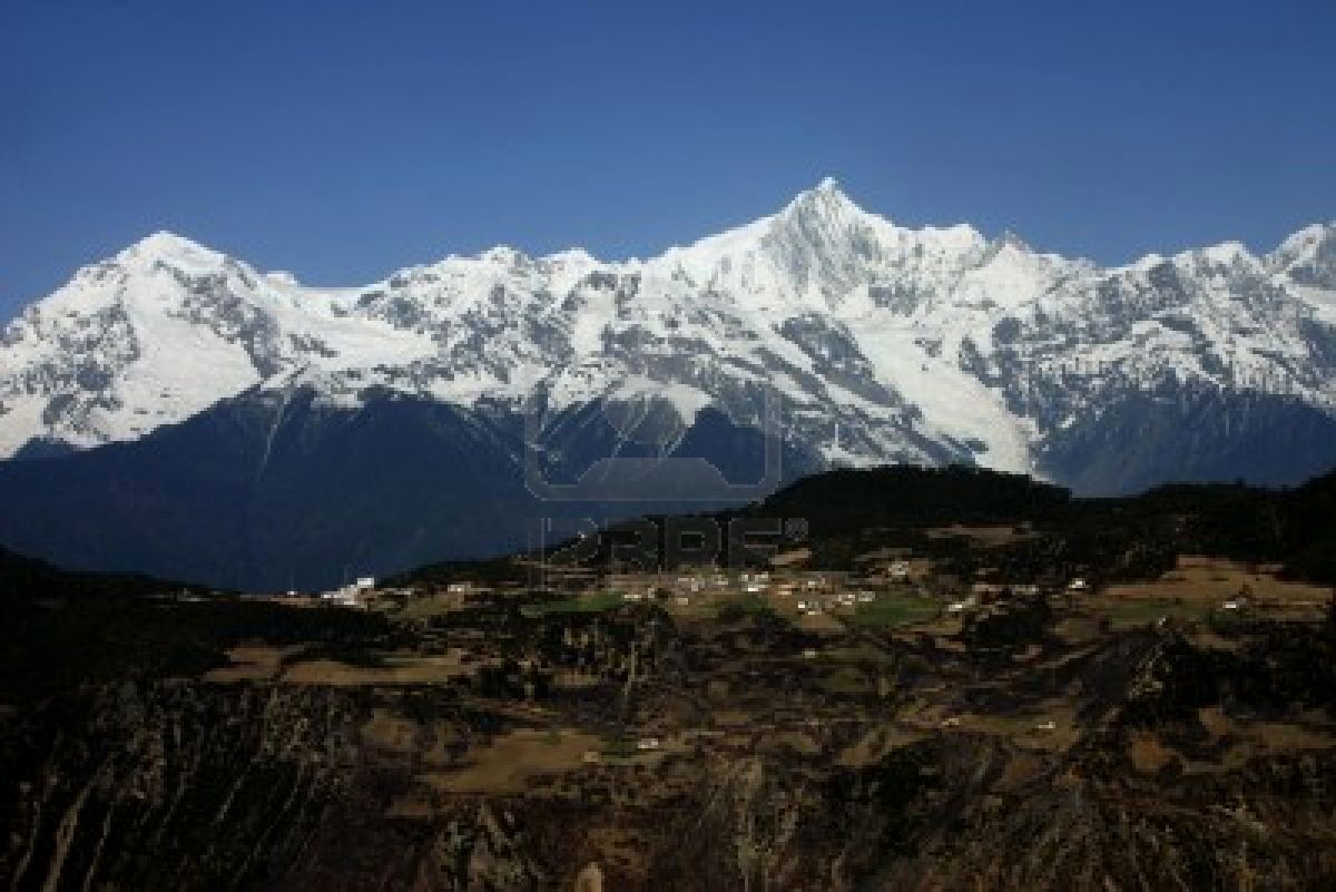 http://4.bp.blogspot.com/-oBDjtx2VZIo/Tdzl8h_whjI/AAAAAAAAAUQ/4xo_t__Wiu0/s1600/6346882-meri-snow-mountain-in-china.jpg