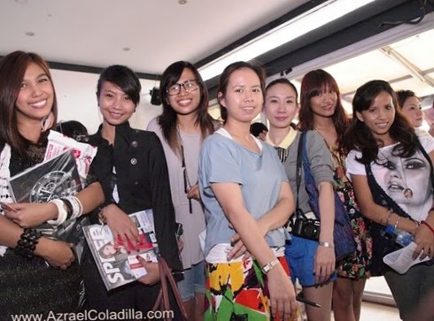 http://4.bp.blogspot.com/-oBL0UOGZzN0/TnWGLqBiaII/AAAAAAAAC6M/iC9i__T_ApE/s1600/fashion%2Bbloggers.jpg