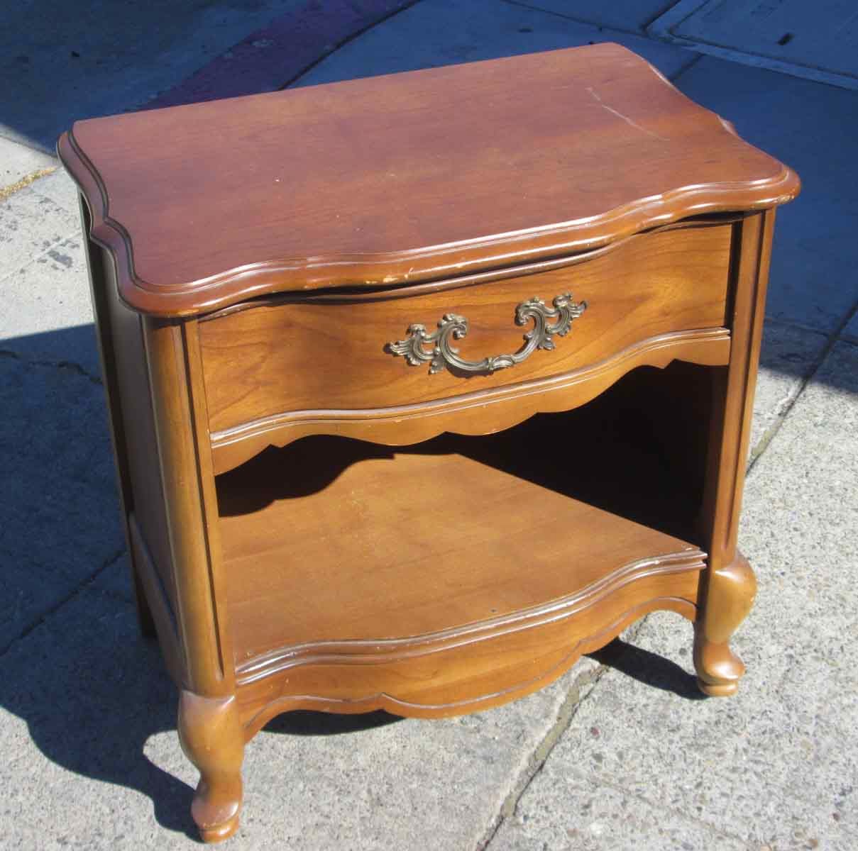 UHURU FURNITURE & COLLECTIBLES SOLD Single French Provincial