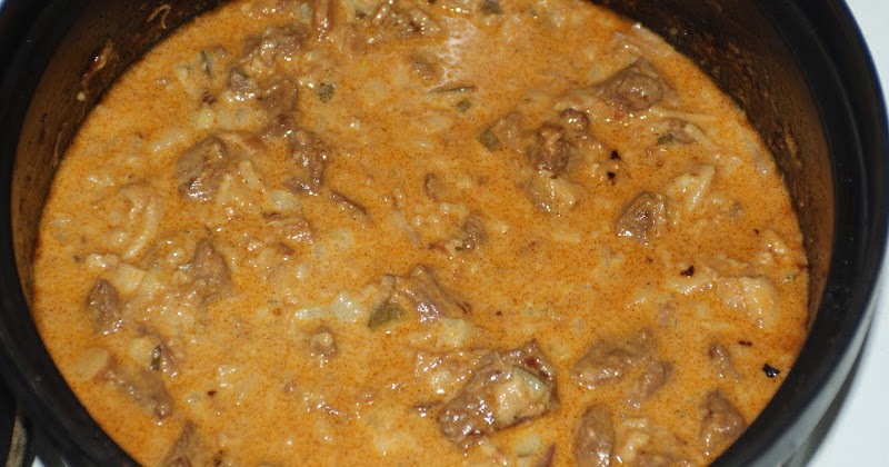 Hiidenuhman keittiössä Stroganoff Hiidenuhman keittiössä Stroganoff